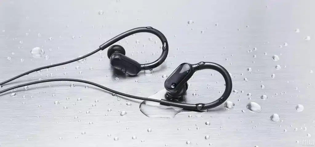 audio jack is to connect headphones or earphones to a device